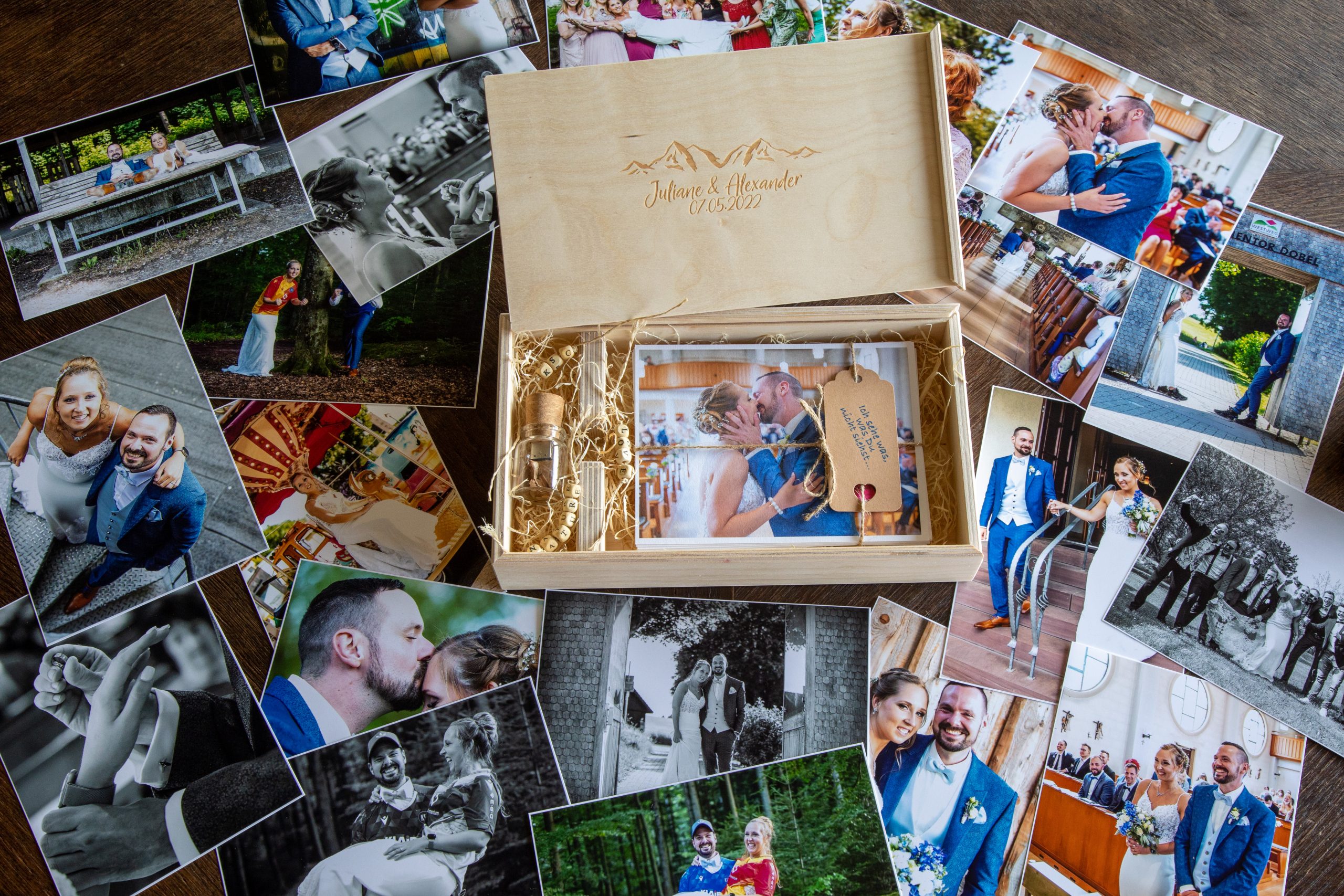 personalisierte Foto Box mit Fine-Art Fotos für das Brautpaar